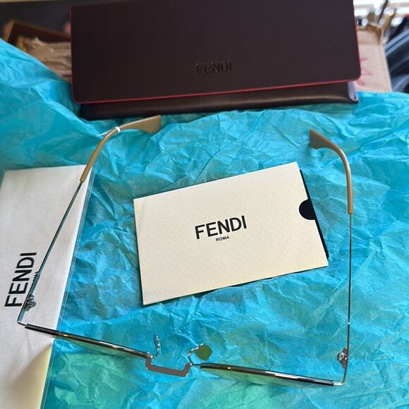 Fendi 51mm Cat Eye Sunglasses yellow - Picture 7 of 9